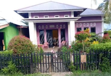 Rumah Sekretaris Desa Gunung Kembang Seluma provinsi Bengkulu.