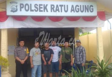 Warga Pintu Batu yang diamankan petugas