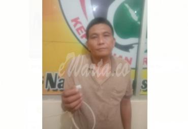 Tersangka bersama barang bukti