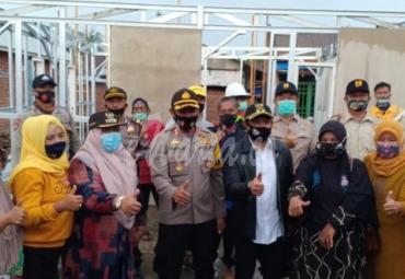 Wawali saat meninjau Lokasi Pembangunan Rumah