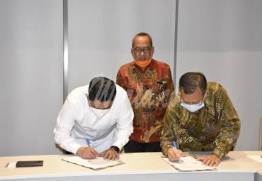 MoU ini ditandatangani secara virtual oleh Muhammad Ali Ramdhani dengan Ketua Bebras Indonesia Inggriani Liem