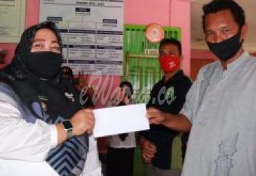 Camat Kampung Melayu Rosminiarty