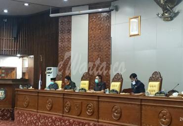 Rapat Paripurna ke-8 masa sidang ke-II tahun 2020.