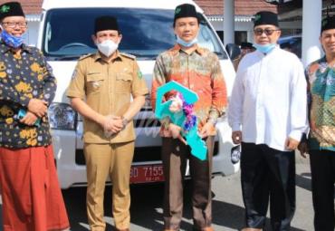Hibah Mobil dari Pemkot Bengkulu