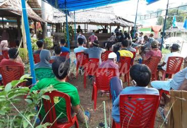 Calon Wakil Bupati Lutra Suaib Mansur Kampanye Dialogis di Desa Dandang