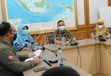 Anggota KPU RI Viryan saat menerima audiensi KPU Provinsi Jawa Timur