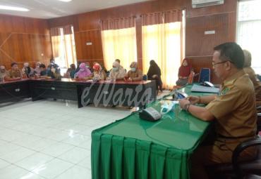 Sekretariat DPRD Lutra Gelar Rapat Evaluasi