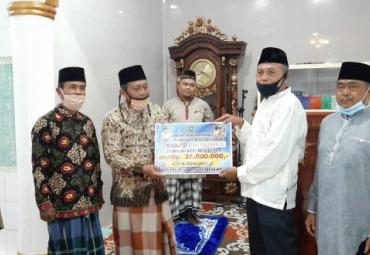 Pemkot Bengkulu Bantu Renovasi Masjid Al Mujahirin