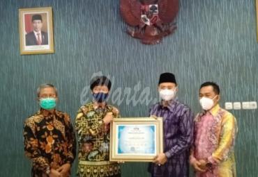 PDAM Tirta Dharma Terima Penghargaan dari BPKP