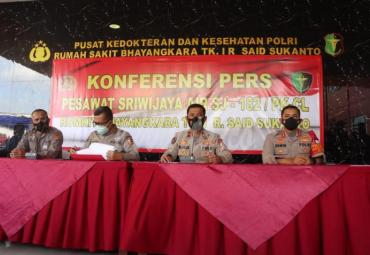 Polri Akan Berikan Bimbingan Psikologis untuk Keluarga Korban Sriwijaya Air
