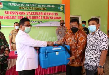 Vaksinasi Covid-19 Kabupaten Mukomuko Dimulai