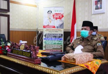 Hamka Sabri usai mengikuti Rapat Rutin Koordinasi Monitoring Pelaksanaan Vaksin Covid-19 via Virtual Meeting, di Ruang VIP Pola Provinsi Bengkulu, Selasa (02/02).