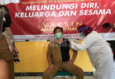 Sekda Bengkulu Selatan Pertama Divaksin Covid-19