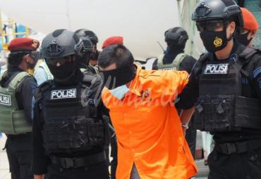 Puluhan Terduga Teroris Hasil Operasi di Jatim Digelandang ke Jakarta 
