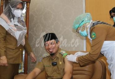 Wawali Jalani Vaksinasi Tahap II