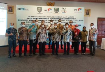 Penandatanganan kerjasama antara PD Bimex dan PT Pelabuhan Tanjung Priok Multipurpose di Jakarta, Selasa 23/03/2021.