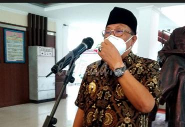 Wali Kota Blitar Santoso