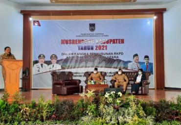 Wakil Gubernur Rosjonsyah pada acara Musrenbang yang digelar di SD Model Bengkulu Utara, 15/03/2021.