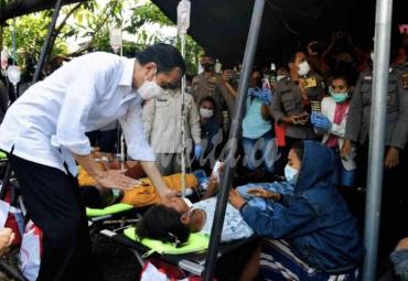 Presiden Temui Pengungsi di Adonara NTT