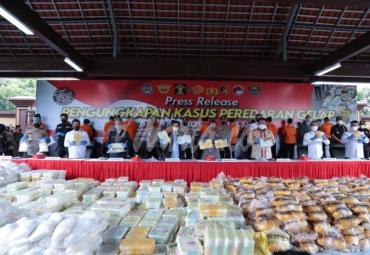 Polri Ungkap Peredaran 2,5 Ton Sabu