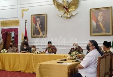 Gubernur Minta Optimalisasi Vaksinasi COVID-19 hingga Pembatasan Sosial Skala Mikro