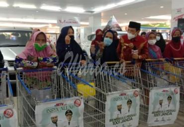 Paket belanja gratis untuk para janda setiap bulannya dengan nominal Rp 500 ribu