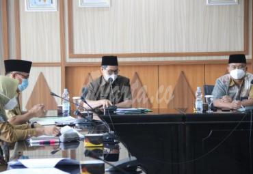 Rapat Pendampingan dari Tim Ombudsman RI Bengkulu dengan beberapa OPD yang menjadi Pilot Project Penilaian Ombudsman RI Tahun 2021, di Ruang Rapat Rafflesia Kantor Gubernur Bengkulu, Senin (24/05).