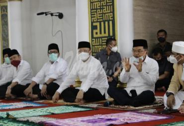 Ketua Umum PMI pusat yang juga menjabat Ketua Umum Dewan Masjid Indonesia (DMI) H. M. Jusuf Kalla menggelar pertemuan bersama pengurus Dewan Masjid Provinsi Bengkulu.